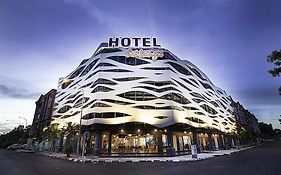 Sri Langit Hotel Klia, Klia 2 & F1